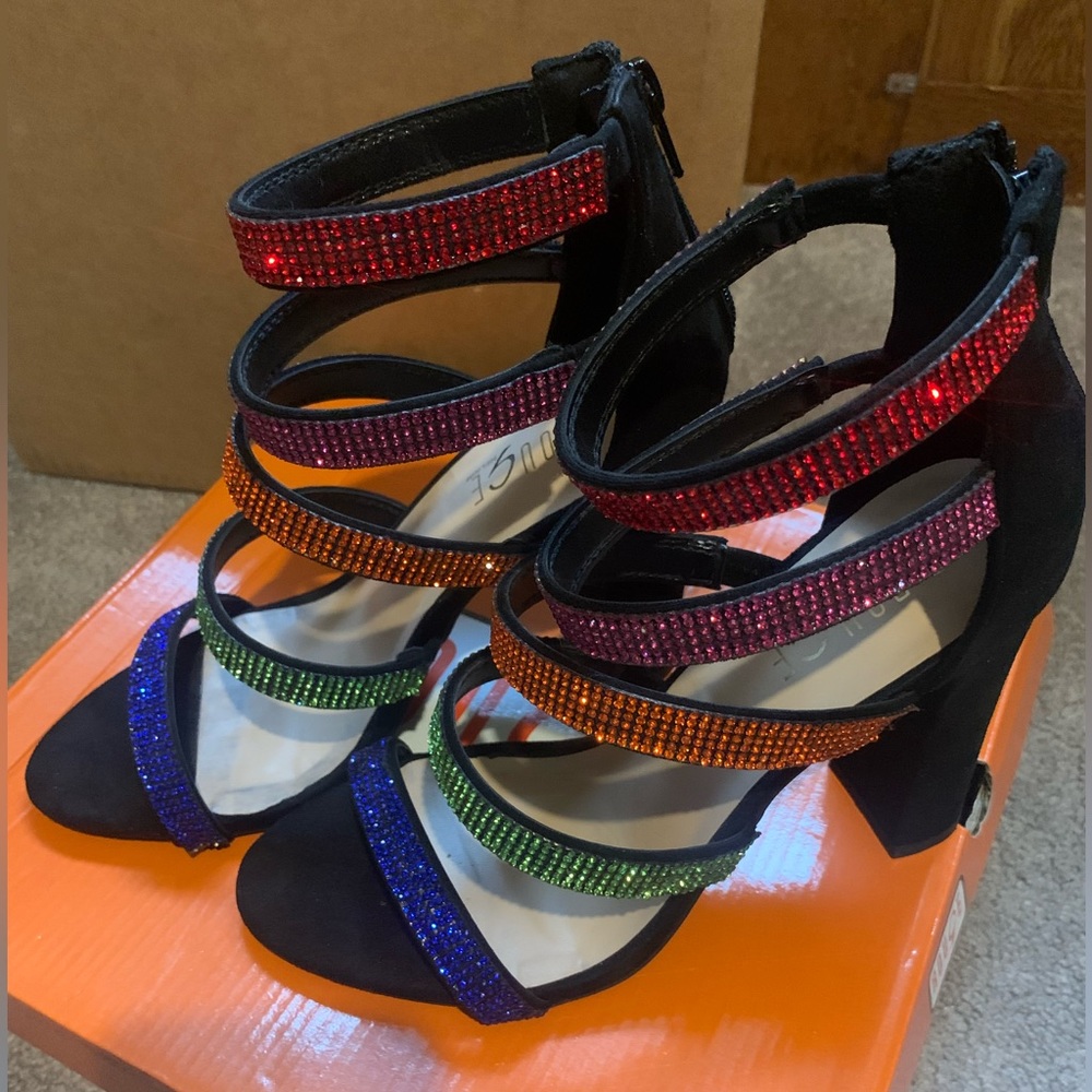 high shoes size 81/2 black color